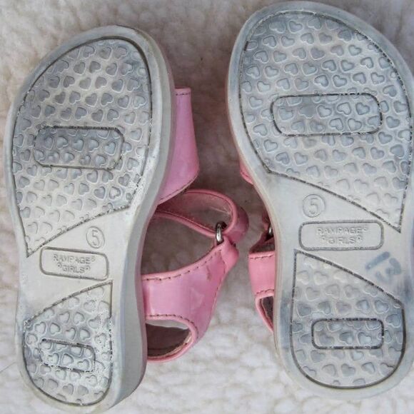 Lot of 5 girls shoes Rampage, Carters, Garanimals & more  (size 5) - Picture 10 of 16